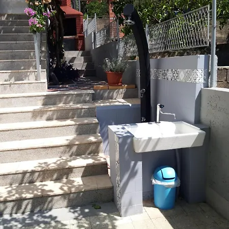 Zlata Poljica (Trogir)